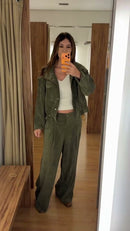 Conjunto Veludo Cotelê Jaqueta e Calça - Verde Militar - frente