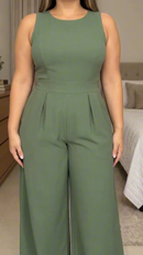 Macacão Longo Acinturado com Bolso - Verde Militar - frente