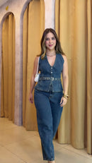 Conjunto Colete Jeans com Cinto e Calça Jeans - Azul Jeans - frente