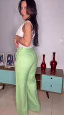 Conjunto Blusa Cambraia e Calça em Linho - Verde Claro - costas