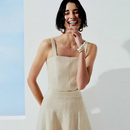Conjunto Saia Midi e Cropped em Linho - Bege - detalhe