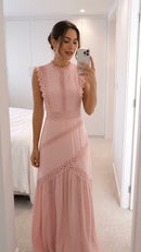 Vestido Longo com Renda Guipir - Rosa - frente