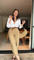 Calça Cargo Pantacourt Caramelo - Caramelo - frente