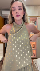 Conjunto Blusa Frente Única Assimétrica e Calça Pantalona Poá Dourado - Verde Oliva - frente