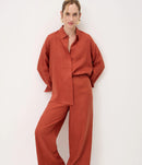 Conjunto 100% Linho Calça e Camisa - Terracota - lateral