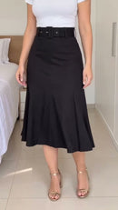 Saia Midi Evasê com Cinto - Preto - frente