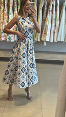 Vestido Midi Estampado Azulejo - Azul Estampado - lateral