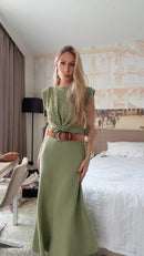 Conjunto Blusa Tricô e Saia