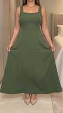 Vestido Longo e Liso em tecido Duna